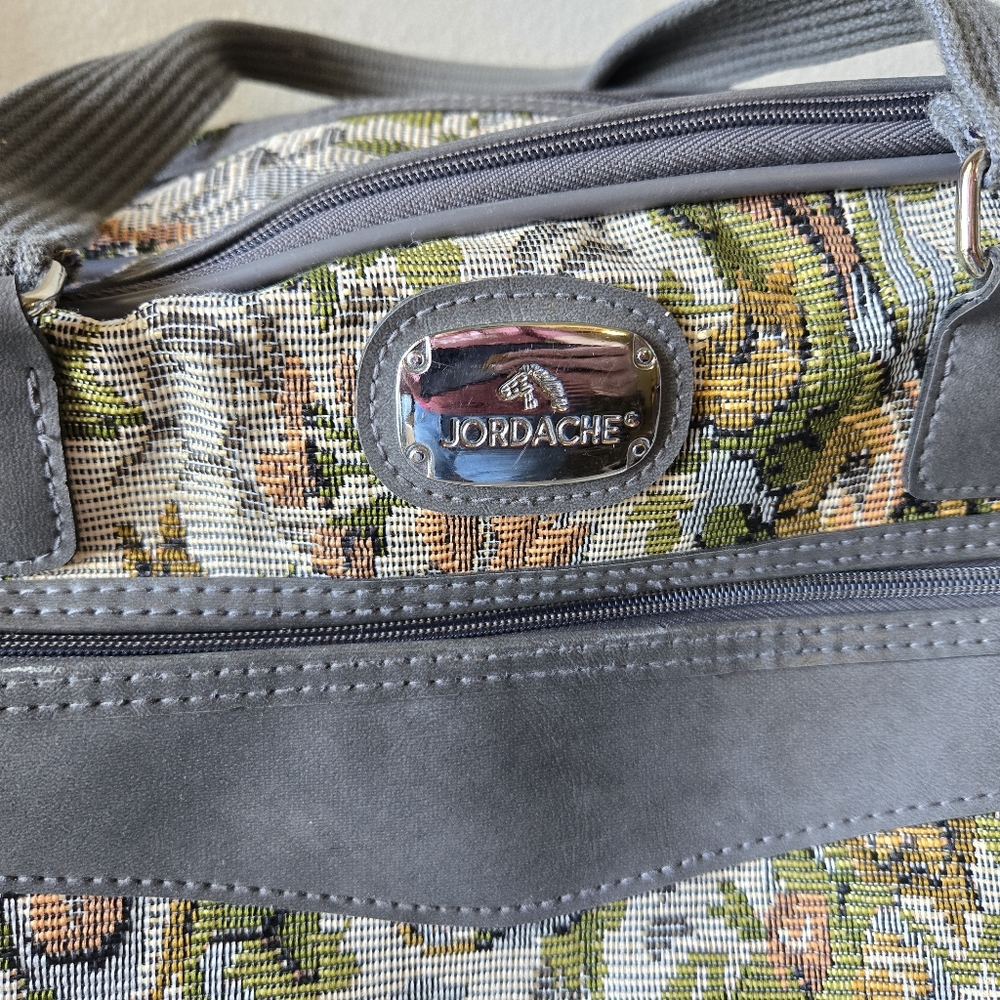 Large Vintage Jordache Floral Tapestry Duffel Bag Carry-on Overnight Travel 80s - Picture 4 of 16